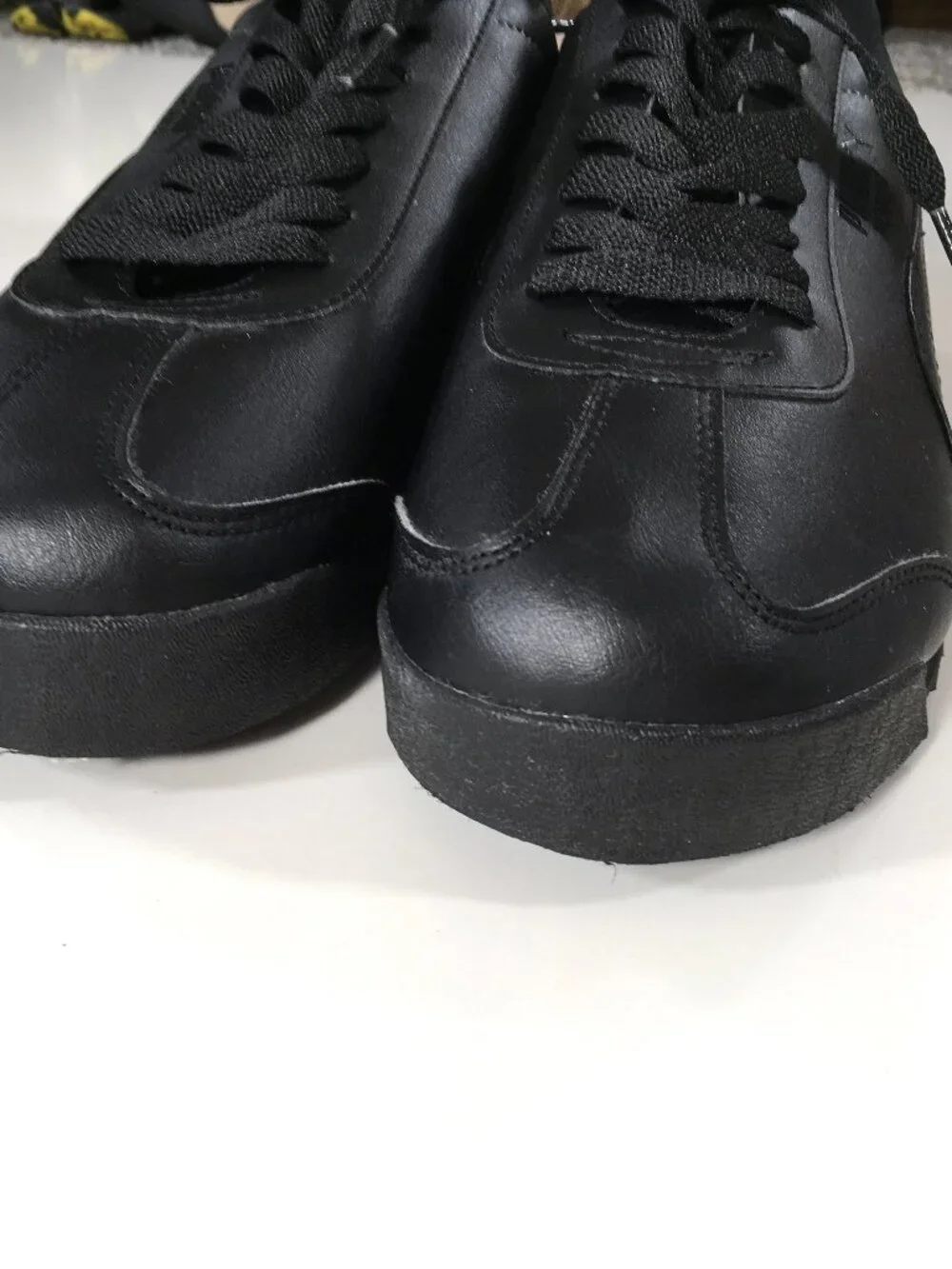 Puma Roma Sneakers Mens Size 11.5 Black Lace Up 353572